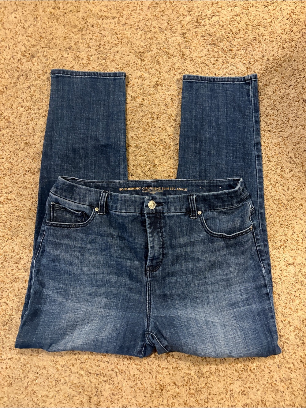 Chico’s so slimming girlfriend ankle jeans size 1.5/10 like new inseam 26